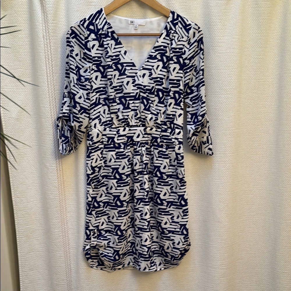 DR2 Blue and White Patterned Dress with Pockets